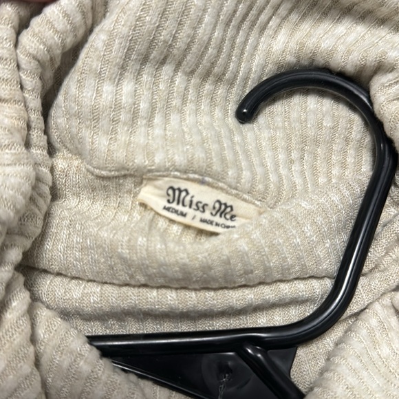 Miss Me Top - Picture 2 of 2